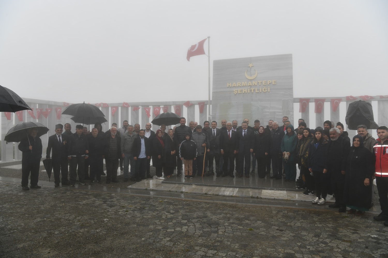 HARMANTEPE ŞEHİTLERİ DUALARLA ANILDI